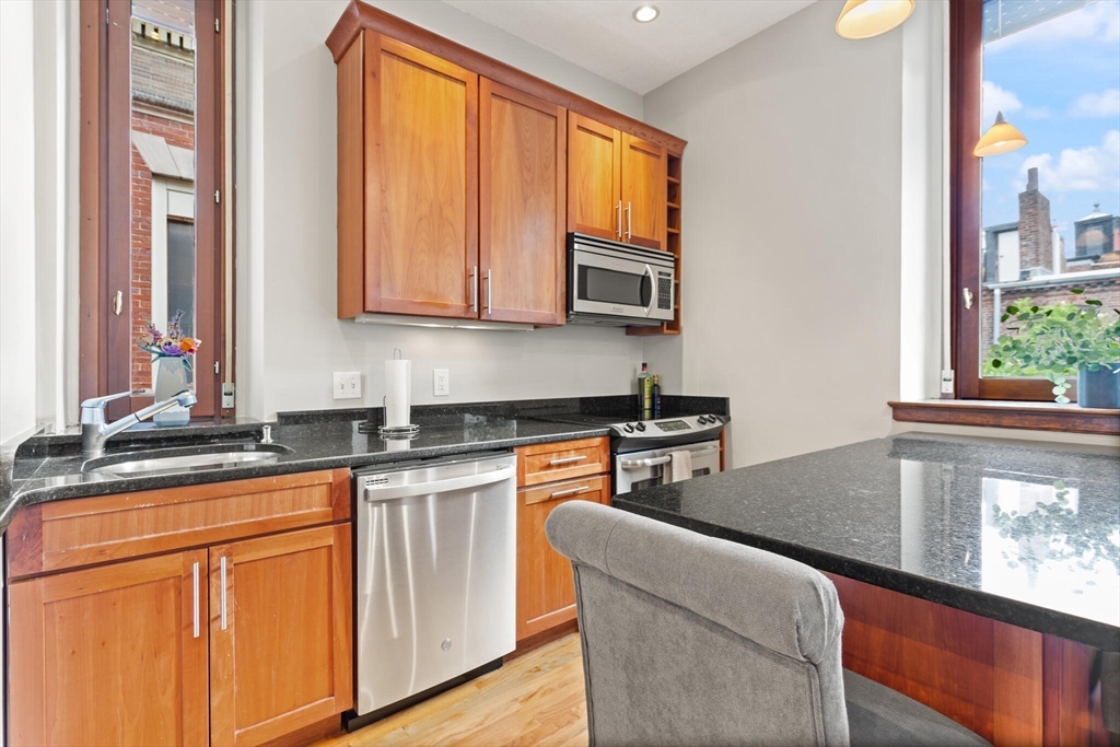 61 Prince St. 4F