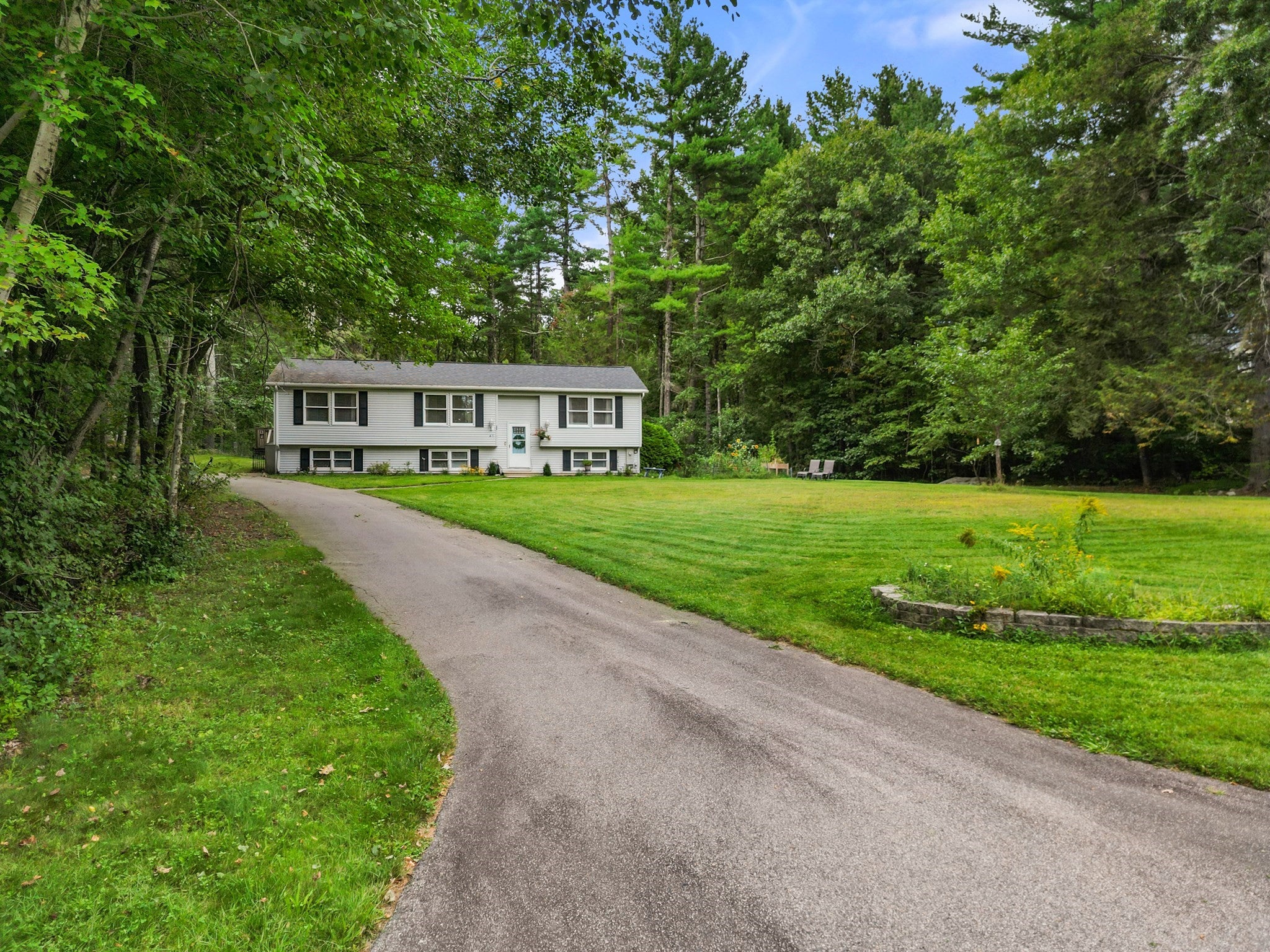 41 Woodland Rd, Uxbridge, MA, 41 Woodland Rd, Uxbridge, MA Photo #1