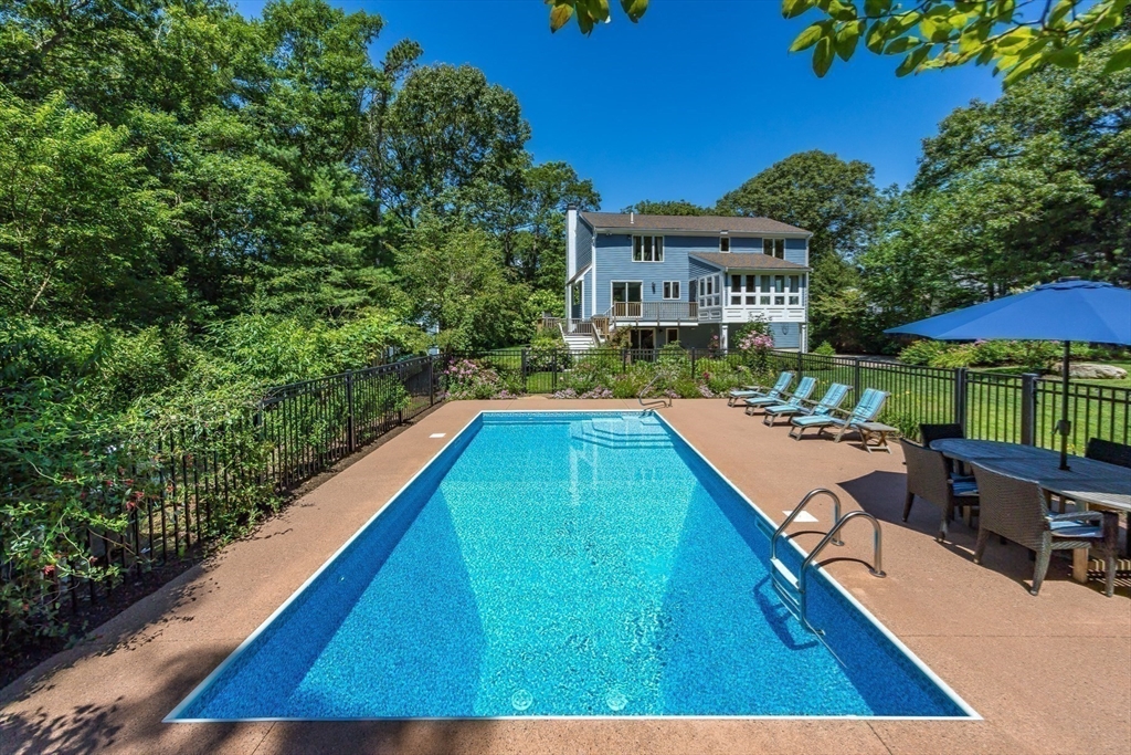 121 Streeter Hill Rd