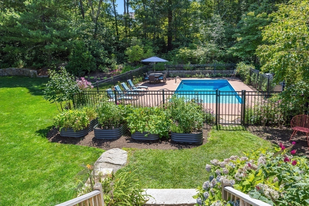 121 Streeter Hill Rd