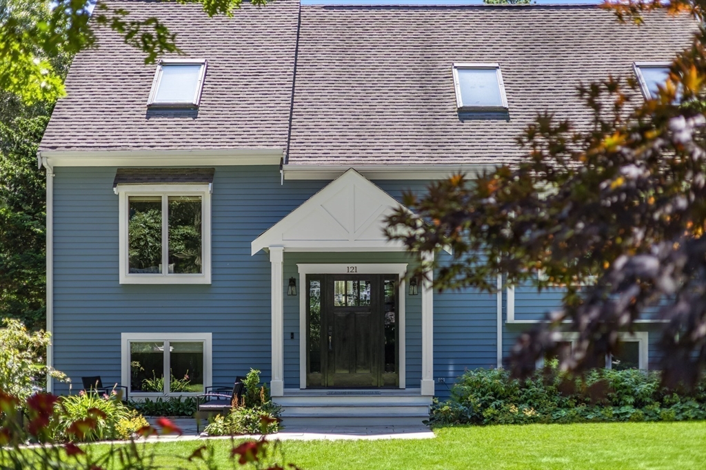 121 Streeter Hill Rd