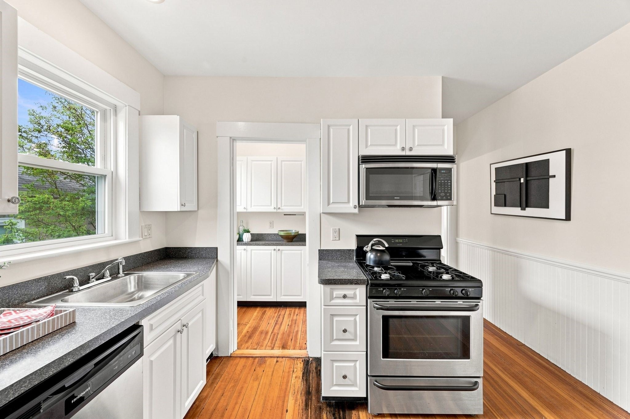 11 Lloyd Rd #11, Watertown, MA Photo #16