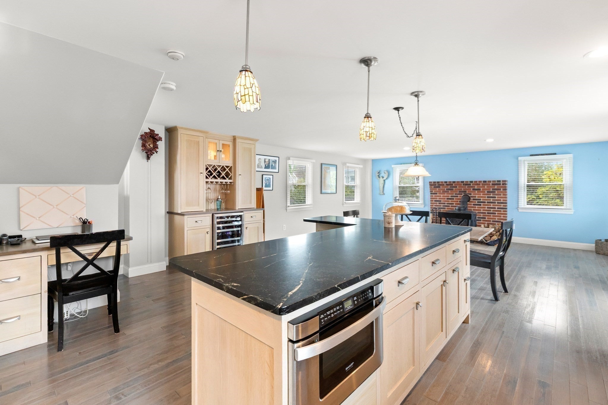 12 53rd St