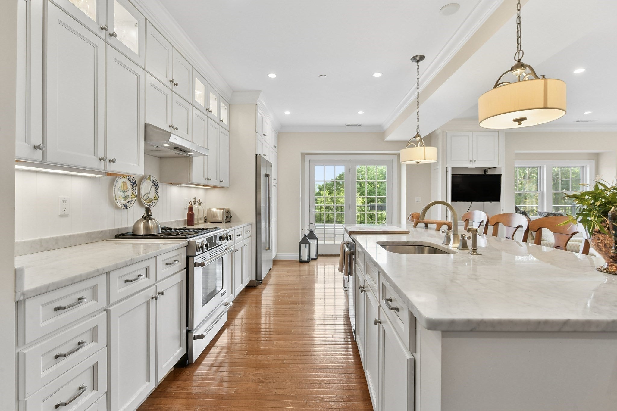 36 Central Ave #15, Milton, MA Photo #4