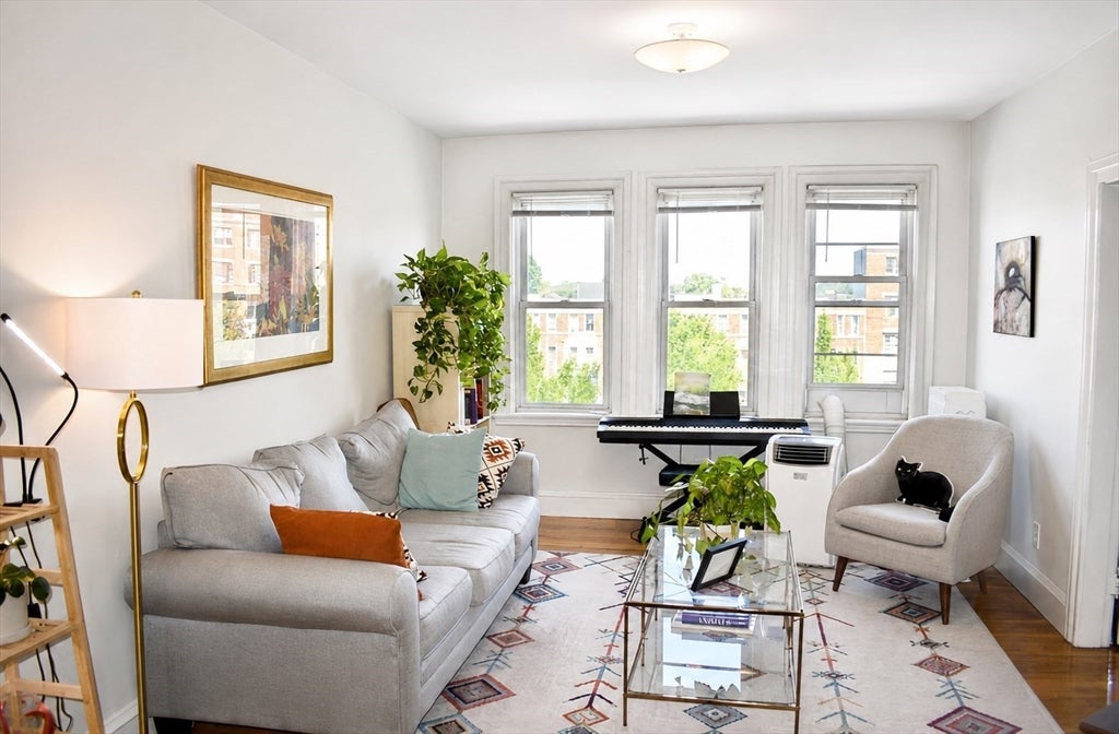 1666 Commonwealth AVE #42, Boston, MA, 1666 Commonwealth AVE #42, Boston, MA Photo #2