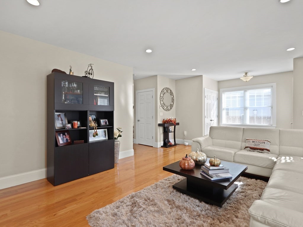 105-107 North St #105, Newton, MA Photo #4