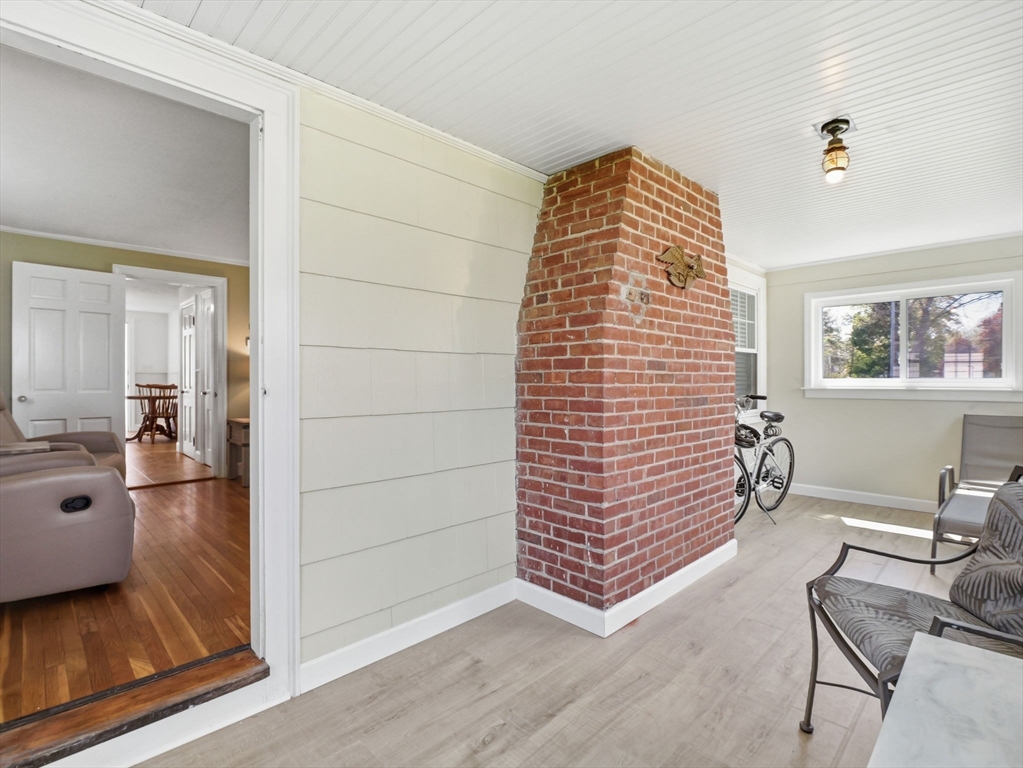 14 Delwood Rd, Chelmsford, MA Photo #17