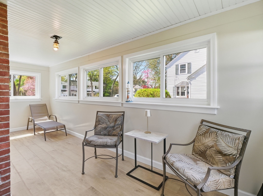 14 Delwood Rd, Chelmsford, MA Photo #16