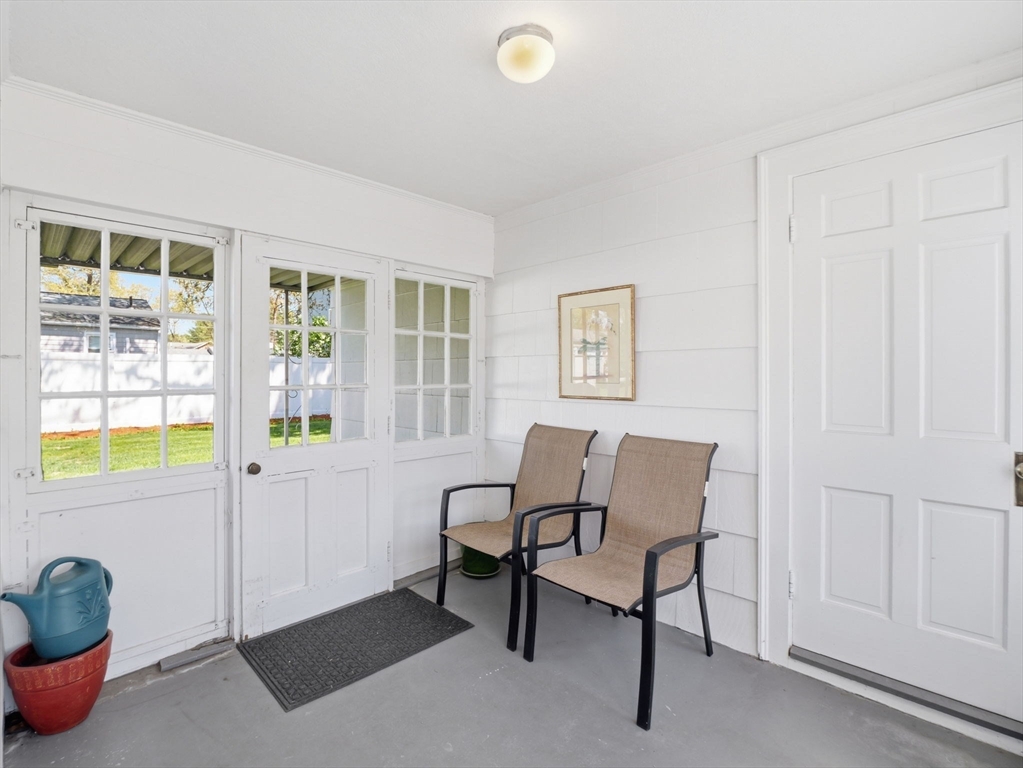 14 Delwood Rd, Chelmsford, MA Photo #32