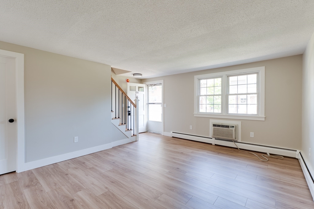 418 Meadow Street E10