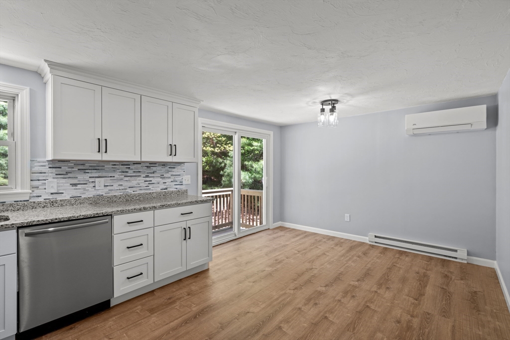 169 Hedges Pond Rd