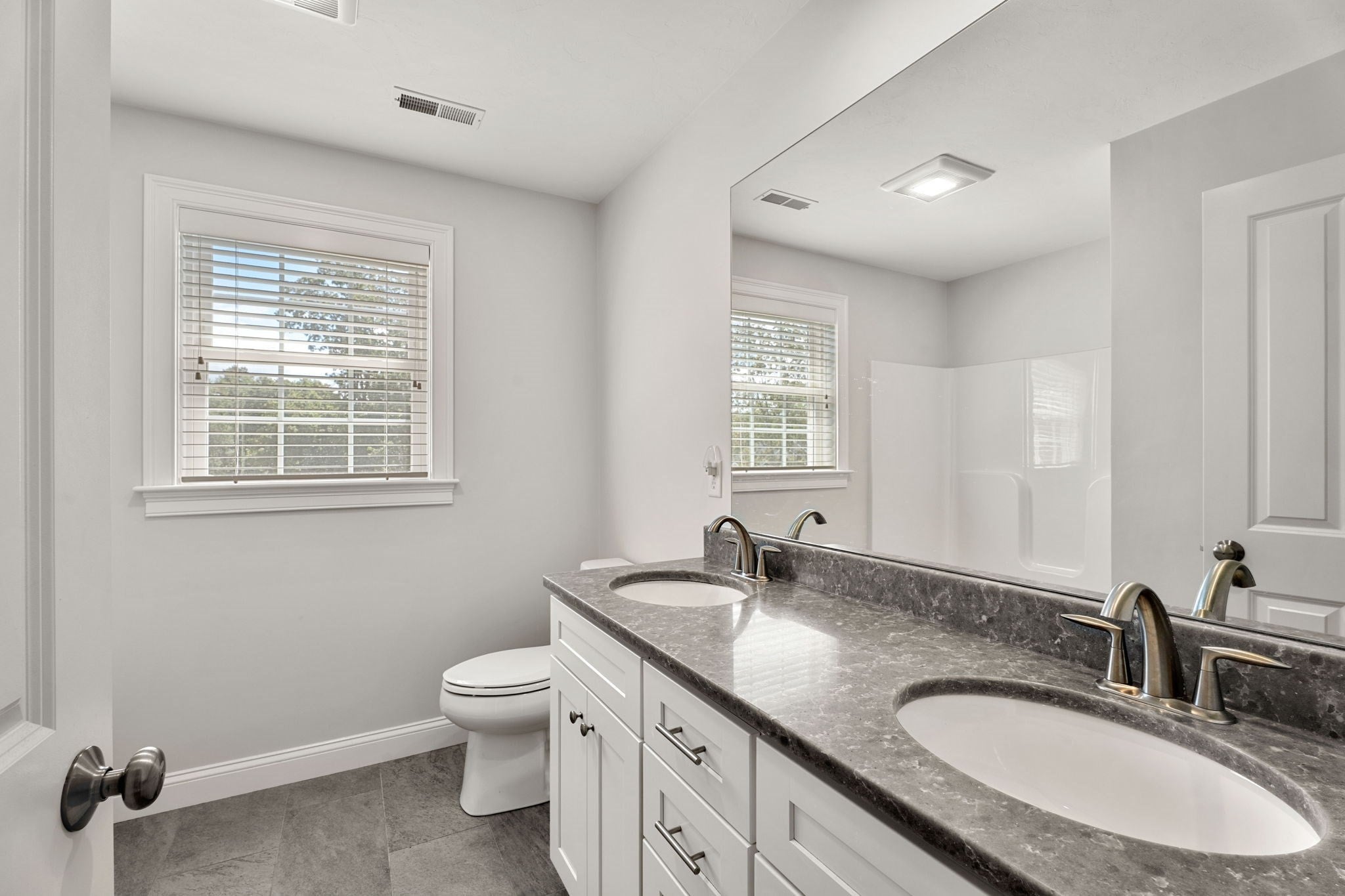 155 East St, Tewksbury, MA Photo #25