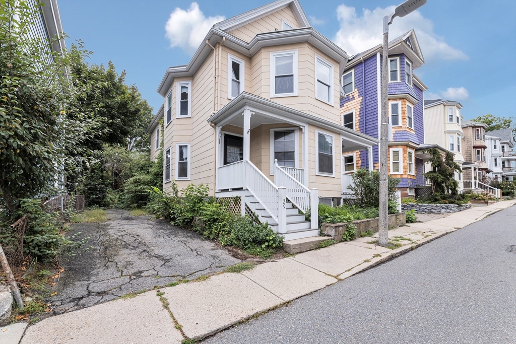 27-29 Ballard St