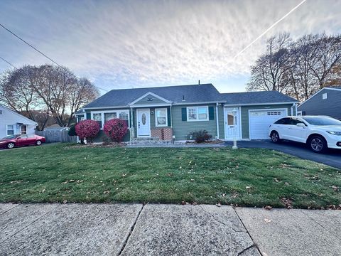 Photo of 31 Dunstable St, Lawrence, MA 01843 (MLS # 73455360)