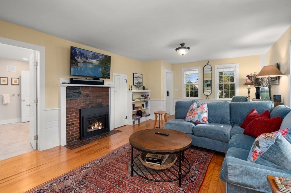 24 Mount Pleasant St, Rockport, MA, 24 Mount Pleasant St, Rockport, MA Photo #3
