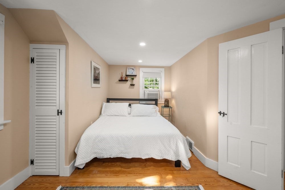 24 Mount Pleasant St, Rockport, MA, 24 Mount Pleasant St, Rockport, MA Photo #26