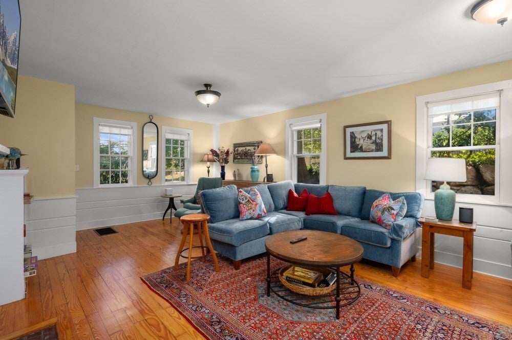 24 Mount Pleasant St, Rockport, MA, 24 Mount Pleasant St, Rockport, MA Photo #2