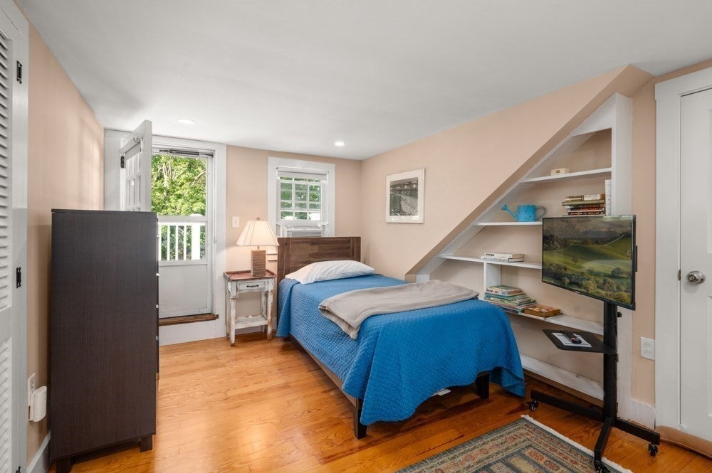 24 Mount Pleasant St, Rockport, MA, 24 Mount Pleasant St, Rockport, MA Photo #22