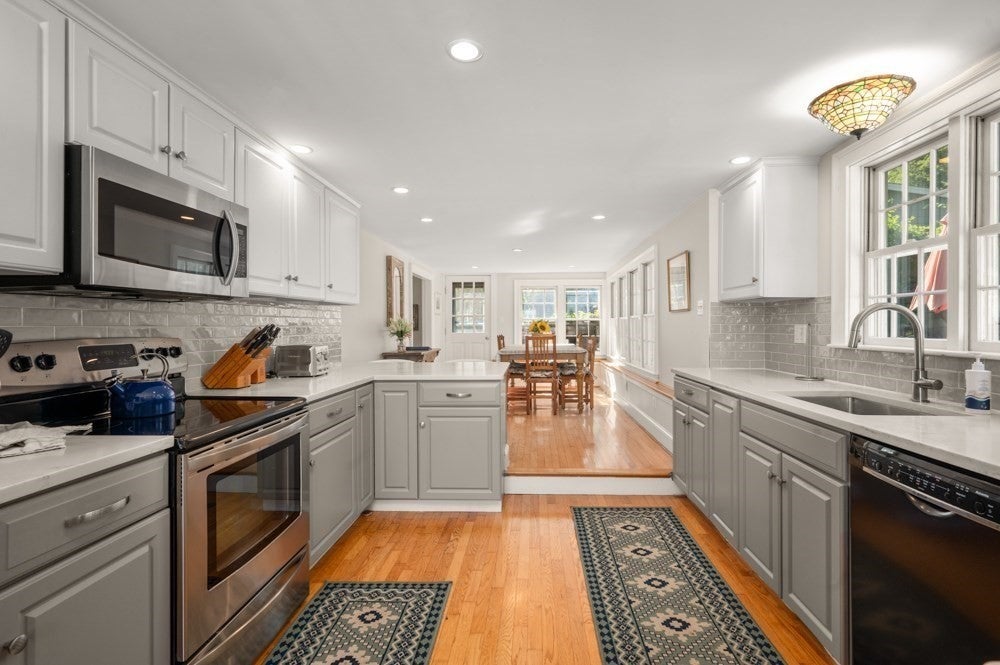 24 Mount Pleasant St, Rockport, MA, 24 Mount Pleasant St, Rockport, MA Photo #11