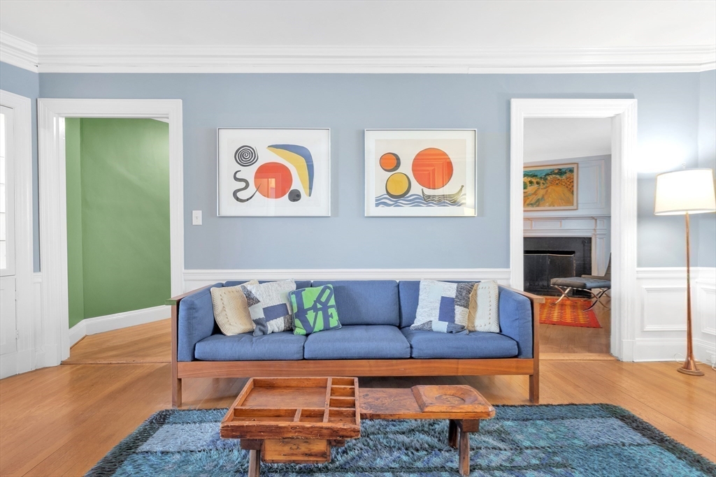 985 Memorial Drive 603