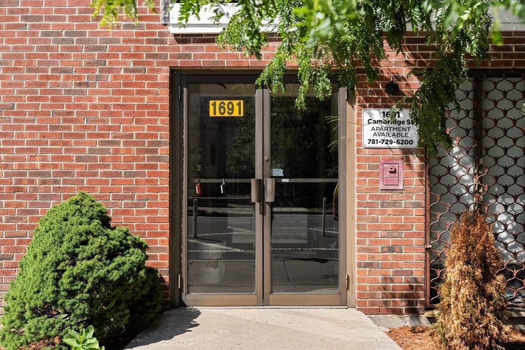 1691 Cambridge St 42