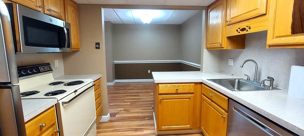 2 Ledgewood Way 7