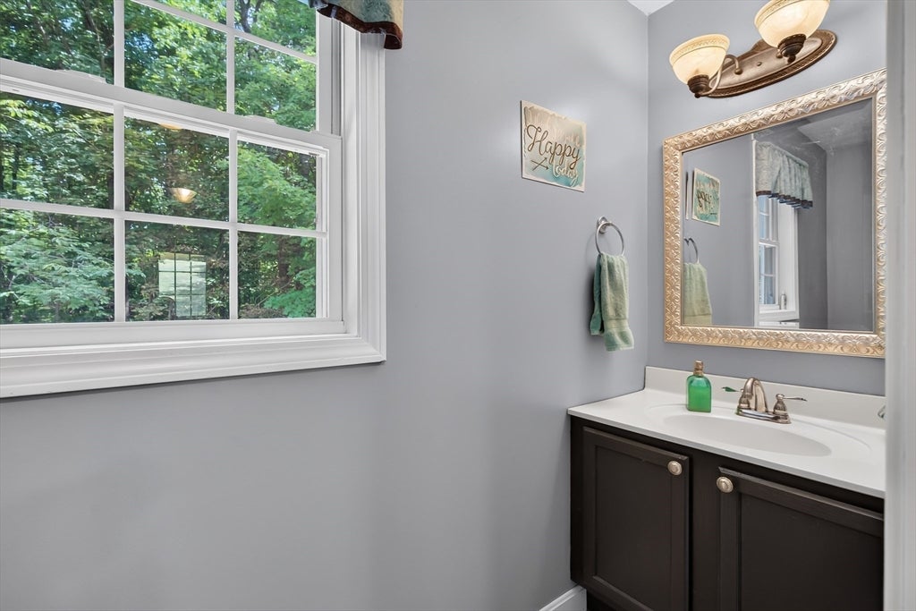 1036 Pleasant Street, Leominster, MA Photo #17