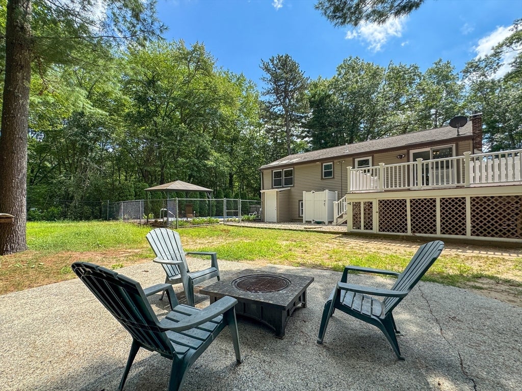 617 Marys Pond Rd, Rochester, MA, 617 Marys Pond Rd, Rochester, MA Photo #6