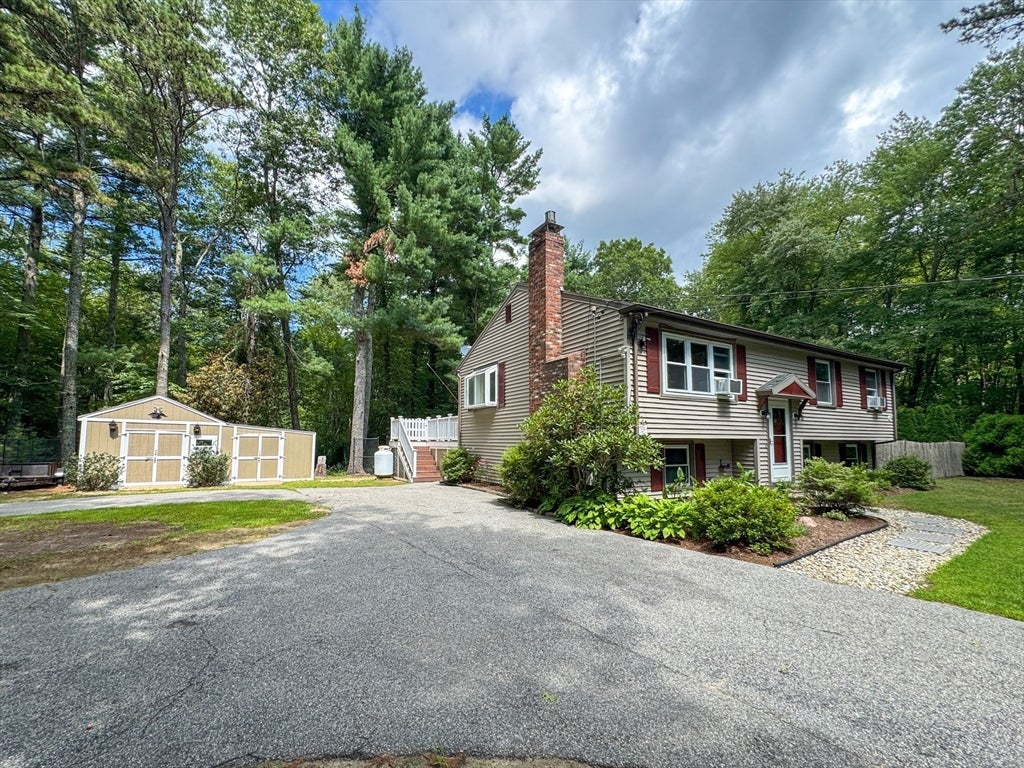 617 Marys Pond Rd, Rochester, MA, 617 Marys Pond Rd, Rochester, MA Photo #3