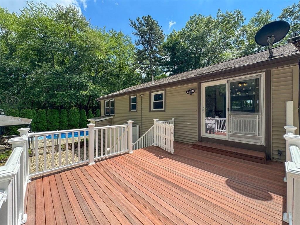 617 Marys Pond Rd, Rochester, MA, 617 Marys Pond Rd, Rochester, MA Photo #14