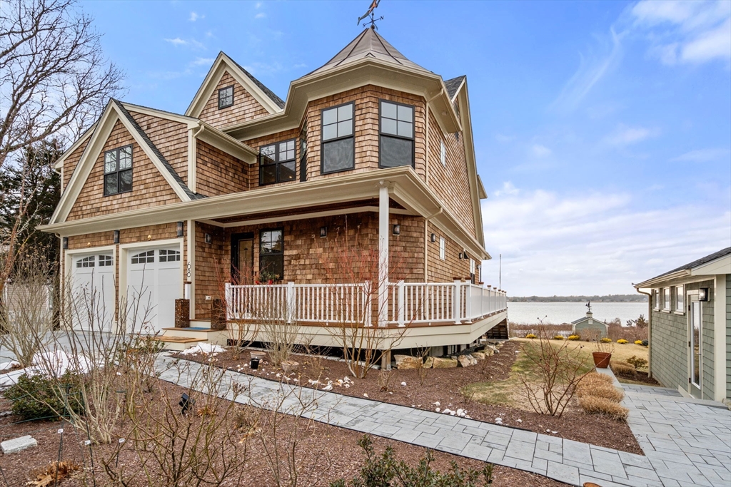 68 West Avenue