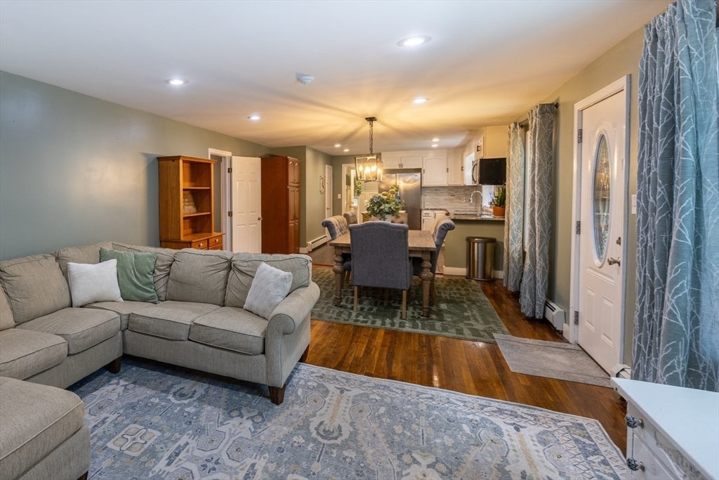 17 Gardner Ave, Sturbridge, MA Photo #7