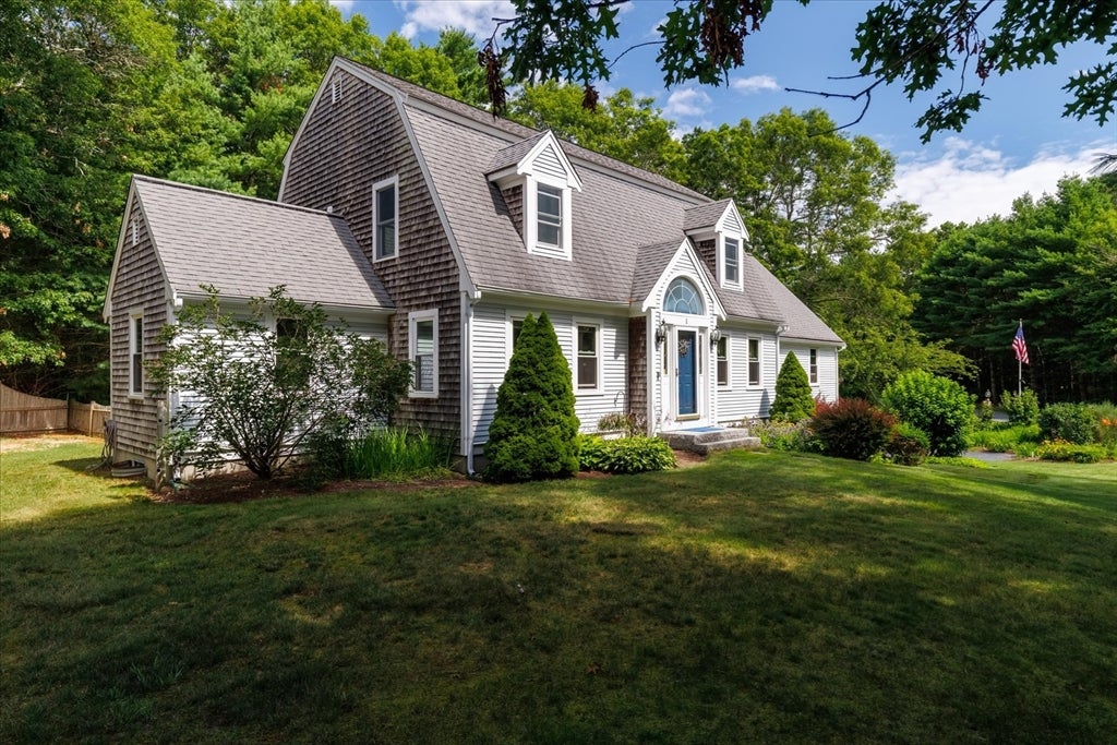 1 Lighthouse Ln