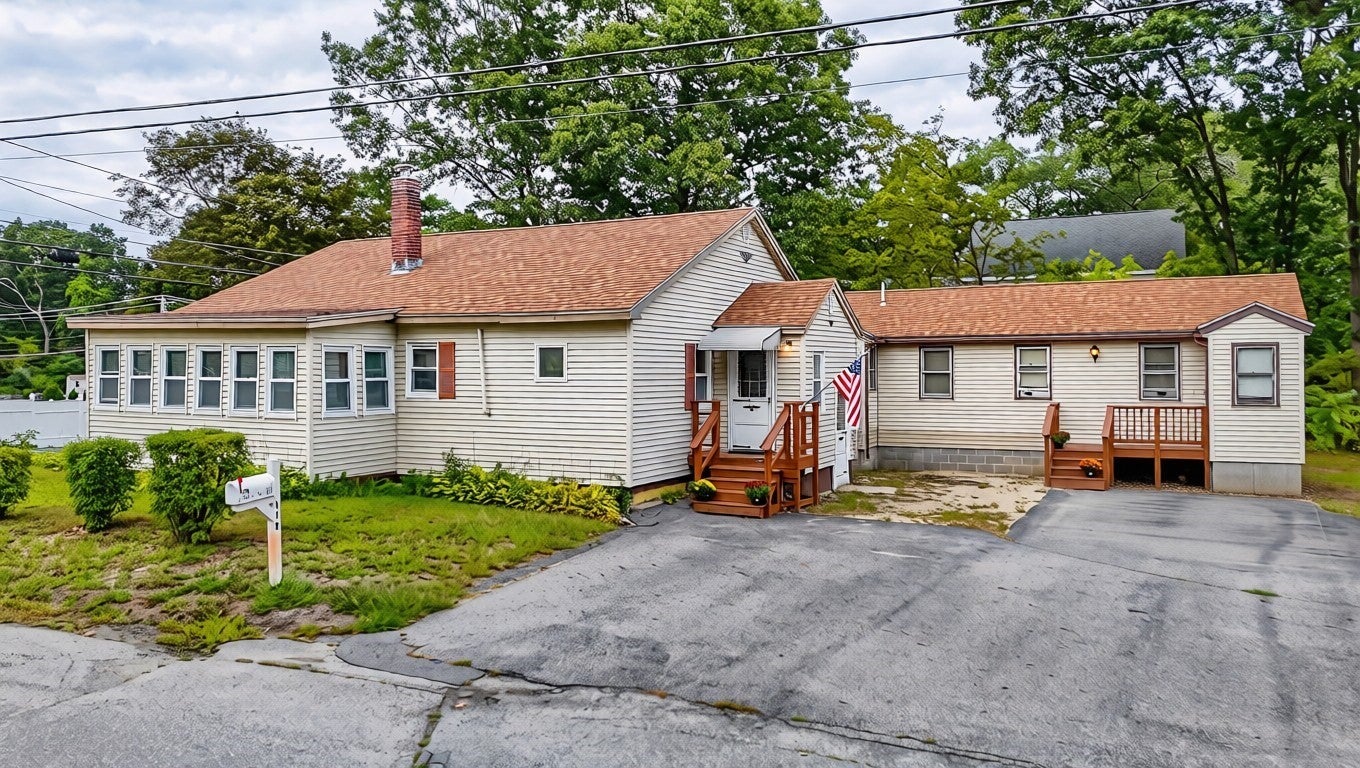 114 Old Meadow Rd, Dracut, MA Photo #1