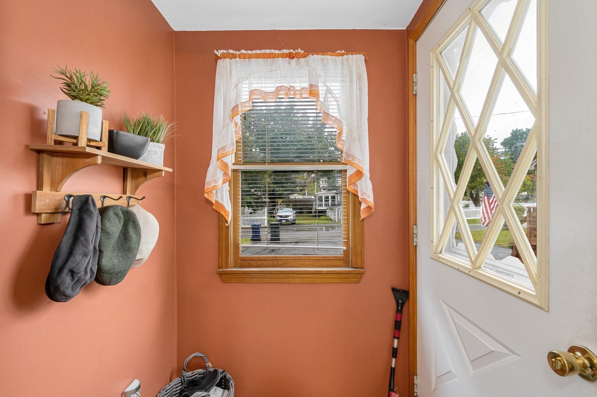 114 Old Meadow Rd, Dracut, MA Photo #25