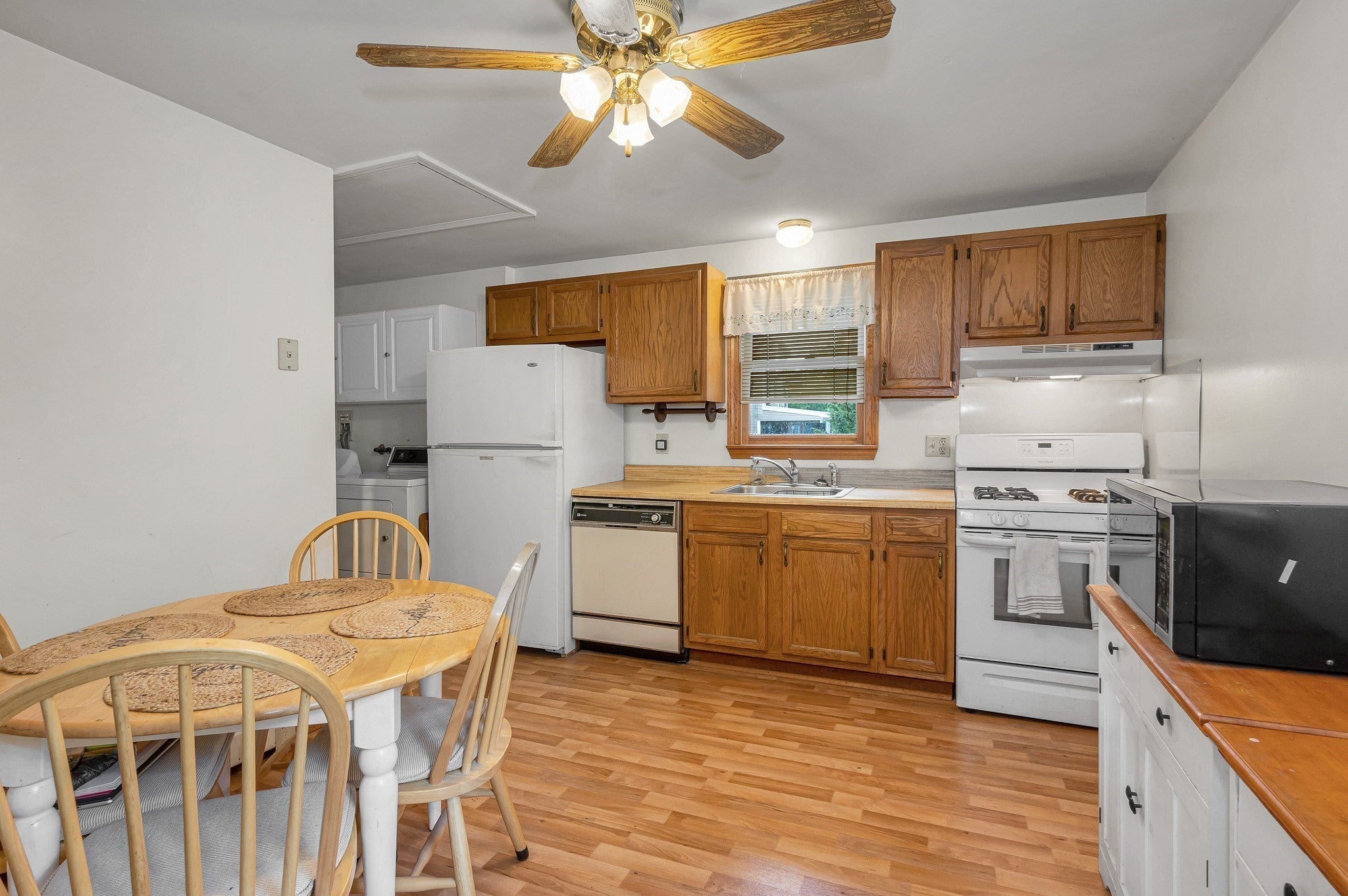 114 Old Meadow Rd, Dracut, MA Photo #18