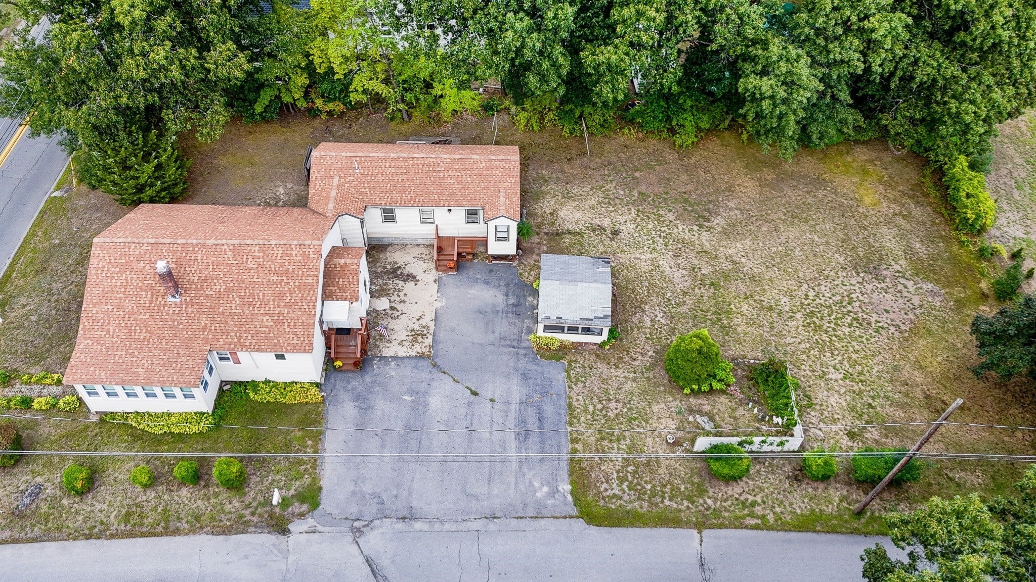 114 Old Meadow Rd, Dracut, MA Photo #2