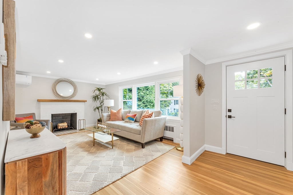 26 Crehore Rd
