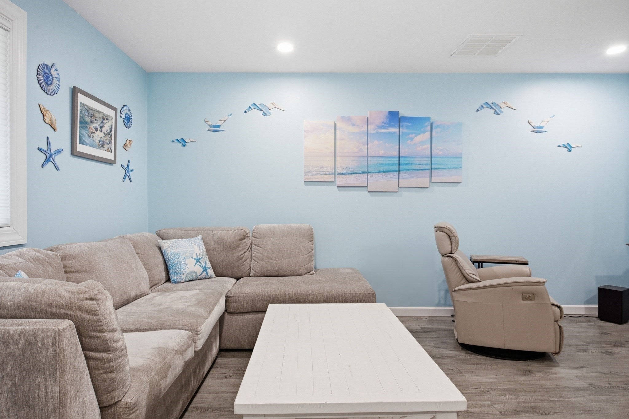 27 Ocean Walk Dr 206
