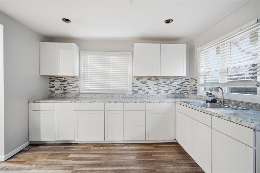 Springfield, Massachusetts 01119, United States, 4 Bedrooms Bedrooms, ,3 BathroomsBathrooms,Residential,Active,247439