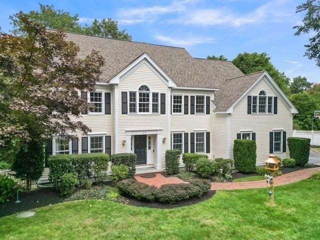 Photo of 27 Morningside Drive, Topsfield, MA
