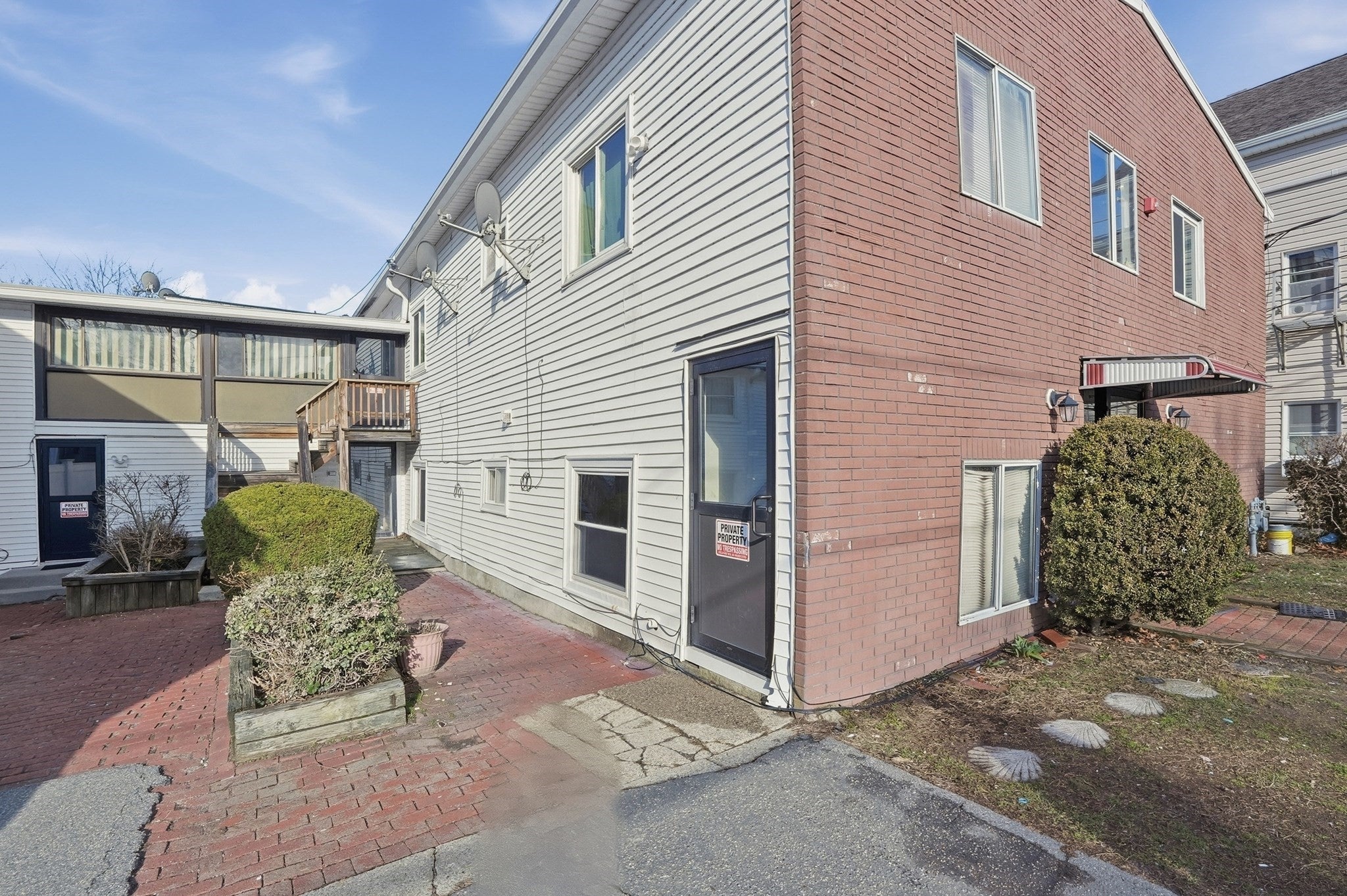 99 Irving Street