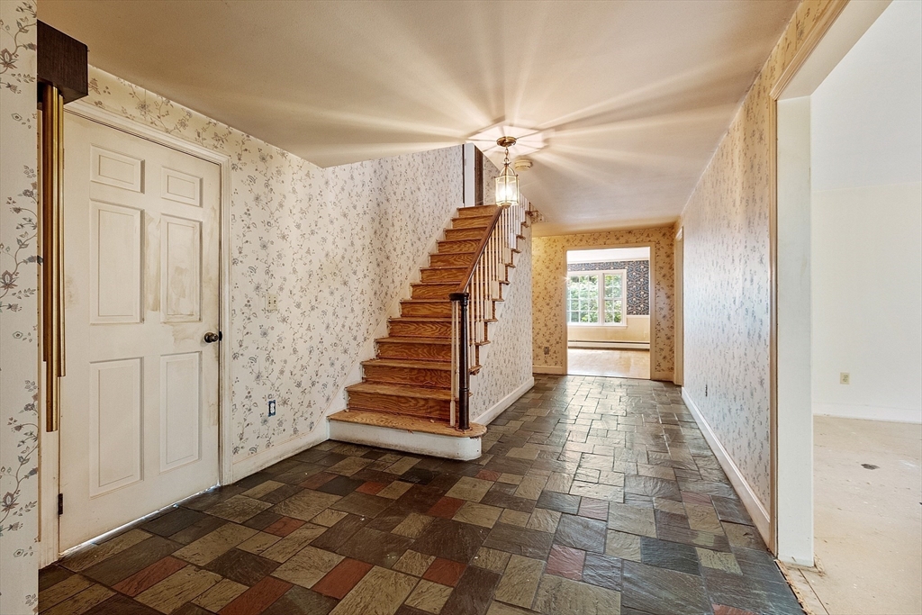 10 Tallard Road