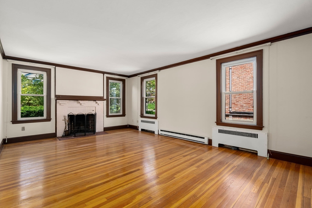261 Russett Rd