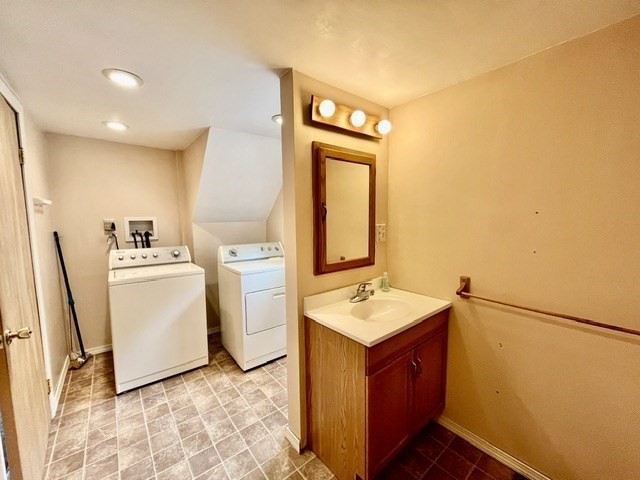13 Florence St, Chicopee, MA, 13 Florence St, Chicopee, MA Photo #15
