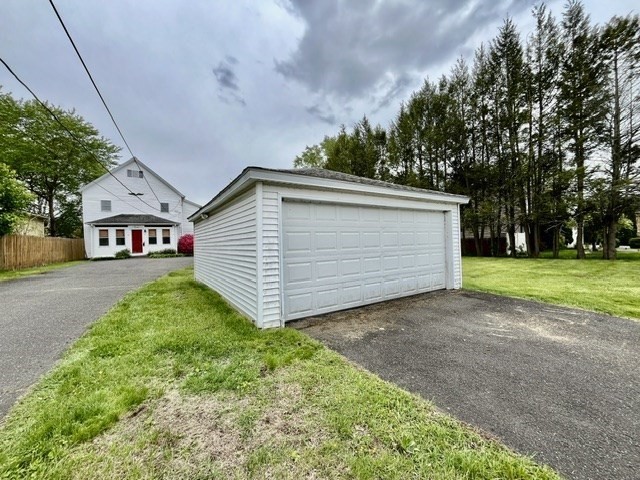 13 Florence St, Chicopee, MA, 13 Florence St, Chicopee, MA Photo #41
