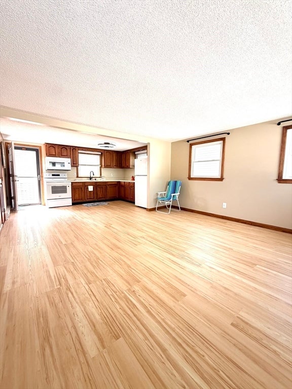 590 N End Blvd #4, Salisbury, MA, 590 N End Blvd #4, Salisbury, MA Photo #7