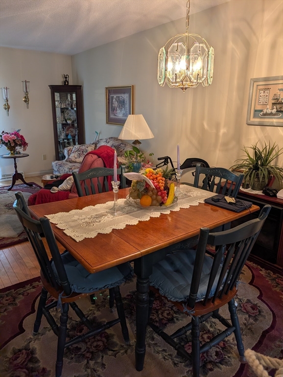 60 Waters Edge Dr 60