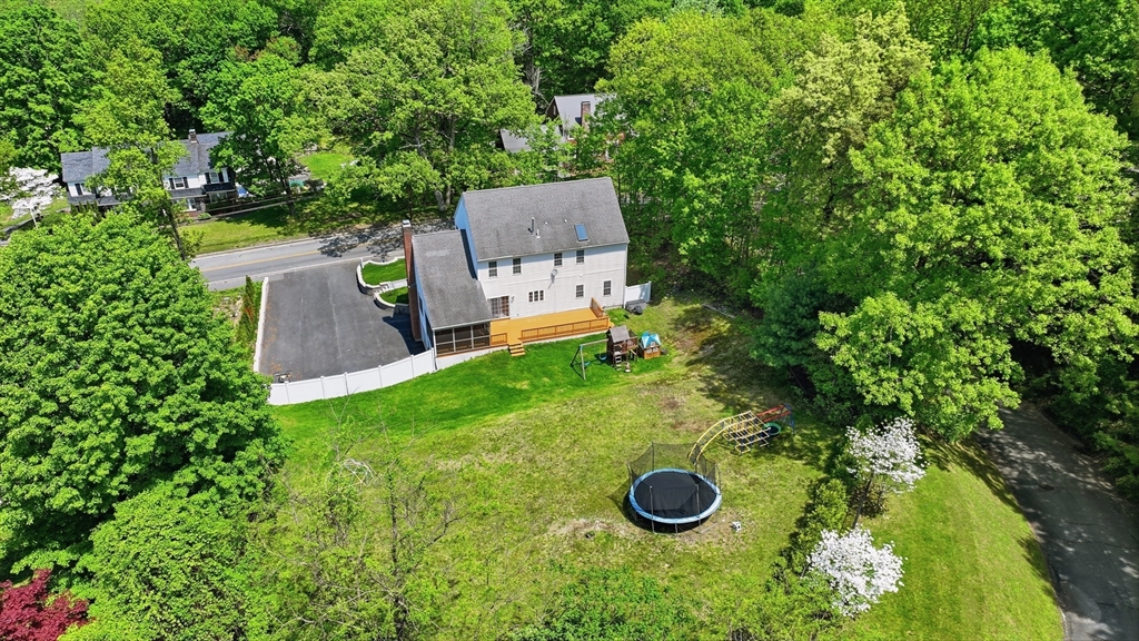 61 Indian Head Road