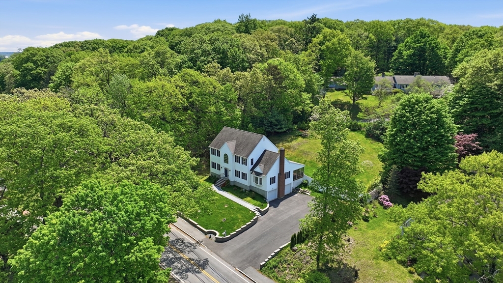 61 Indian Head Road